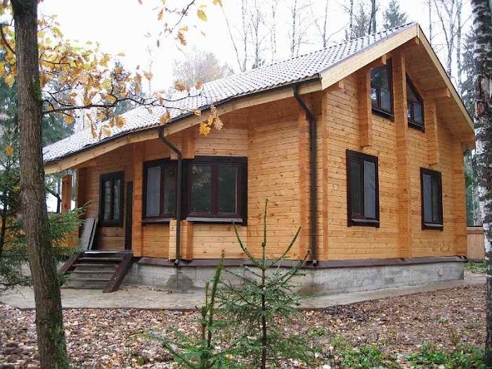 деревянный дом из профилированного бруса